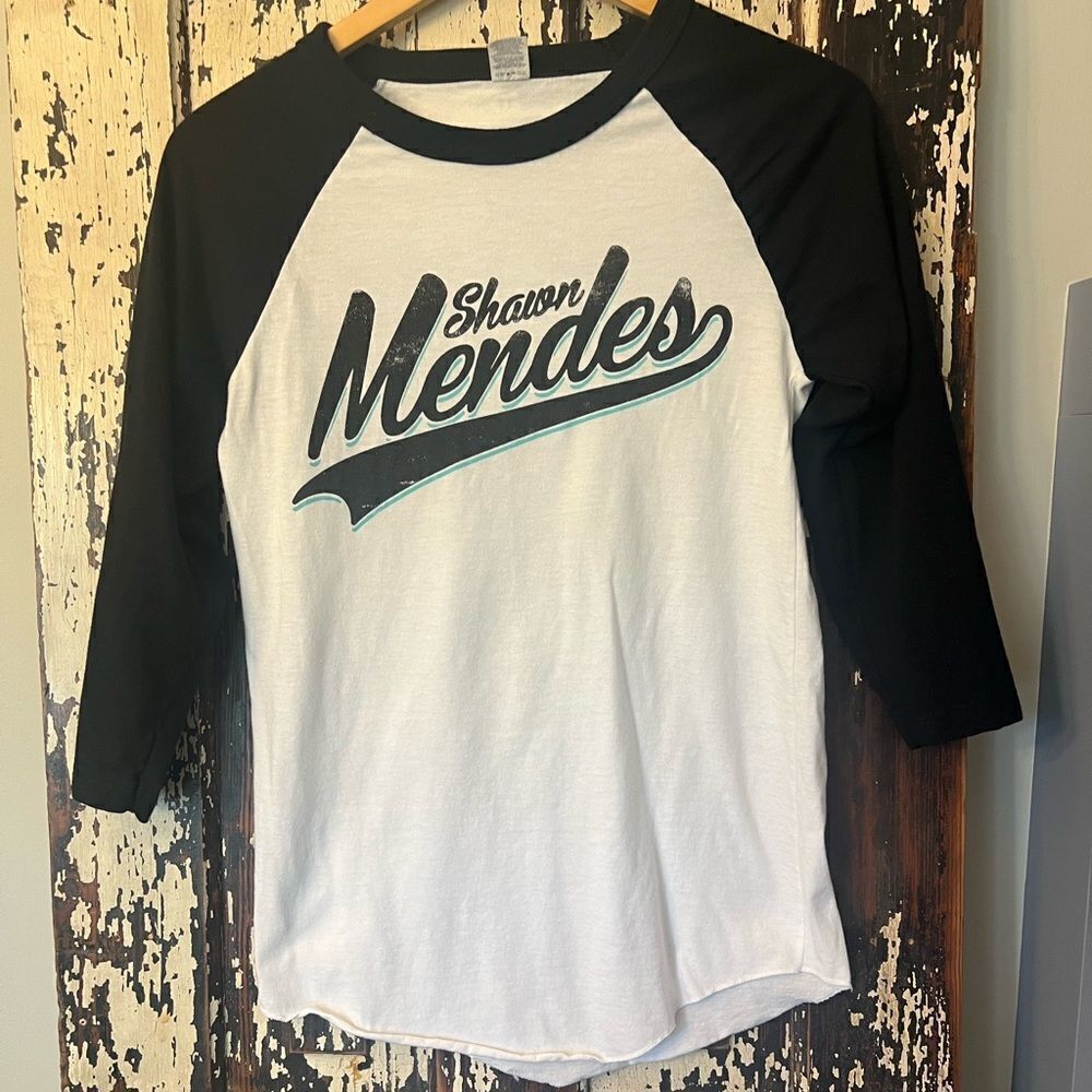 Shawn Mendes Baseball Ringer 3/4 sleeve soft Raglan Tour shirt. Size small.